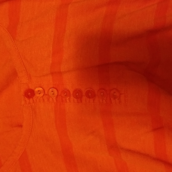 Maurice's orange top small side - Picture 3 of 3